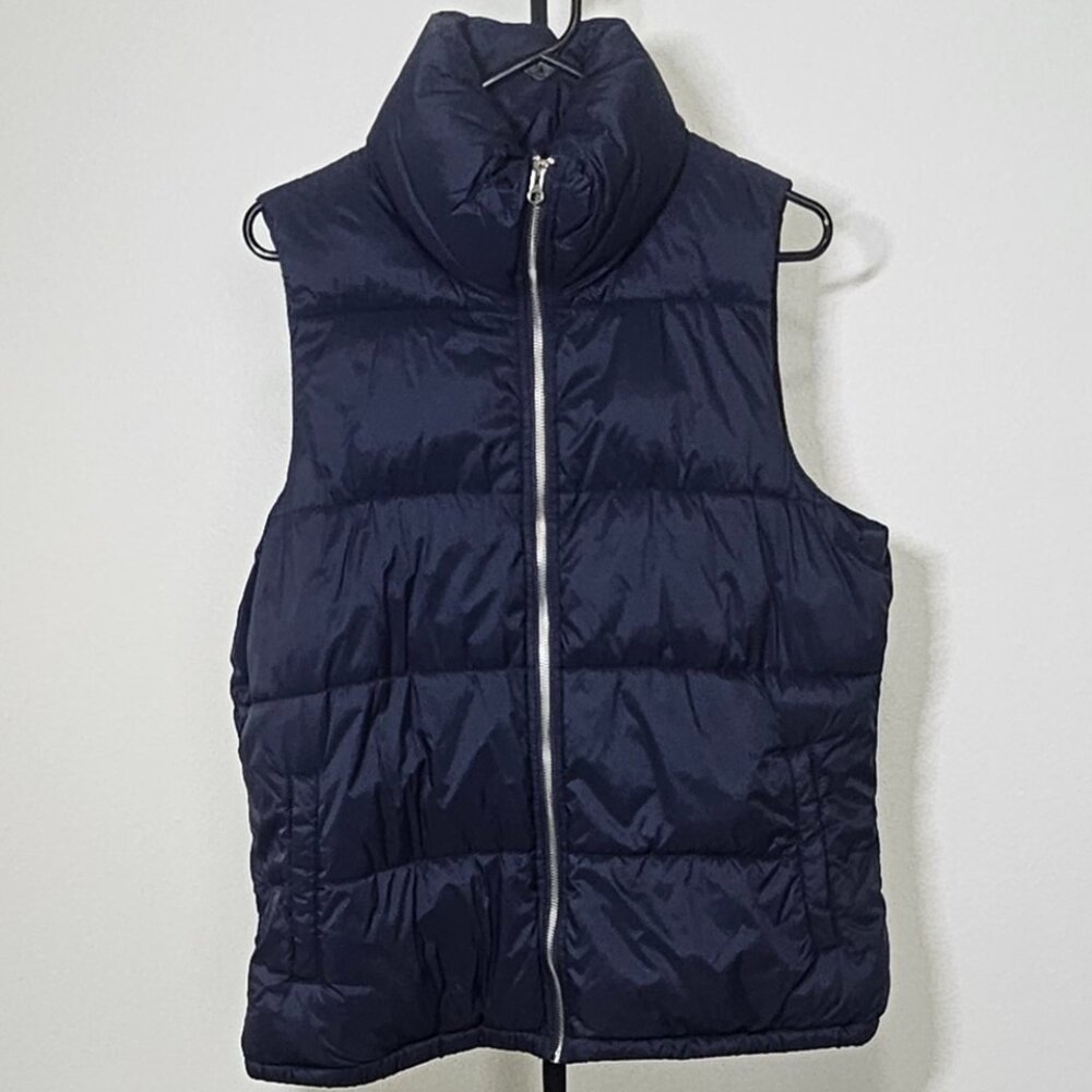 Puffy, zip-up vest